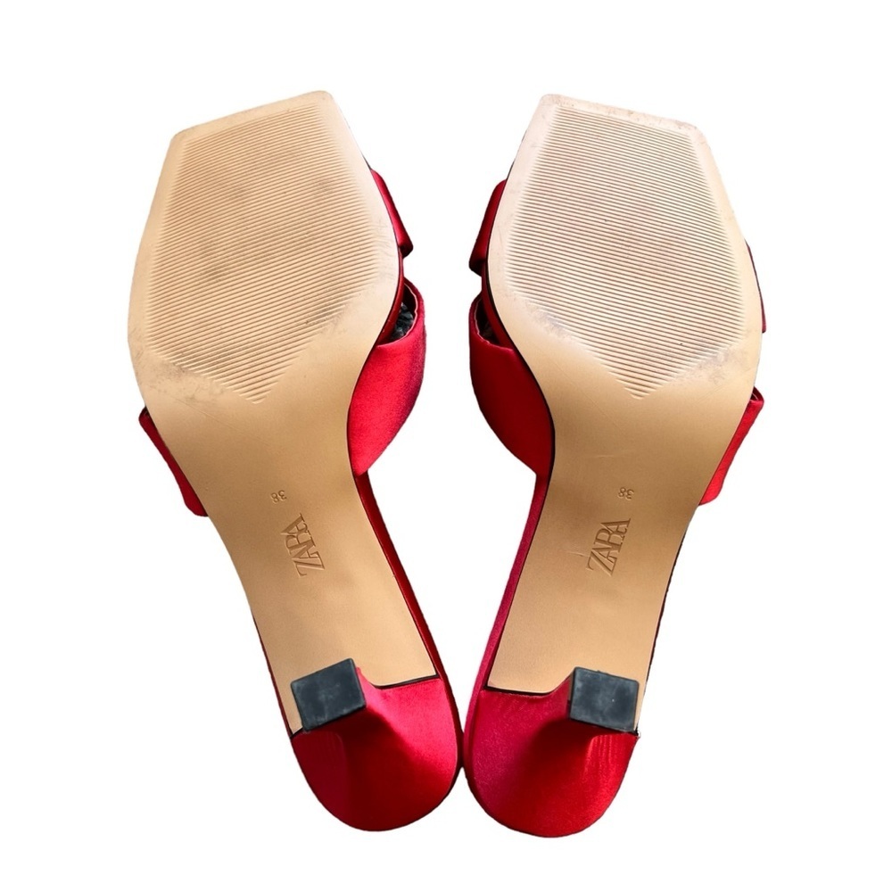Zara - Red Satin Effect Toe Loop Square Heels Sandals Sz 38 - Picture 9 of 11
